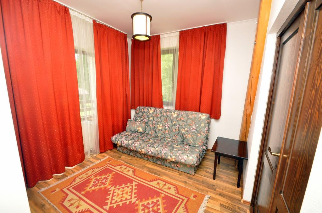 Pensiunea Denisa Lunca Bradului Esterno foto